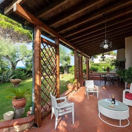 Villa Azzurra *